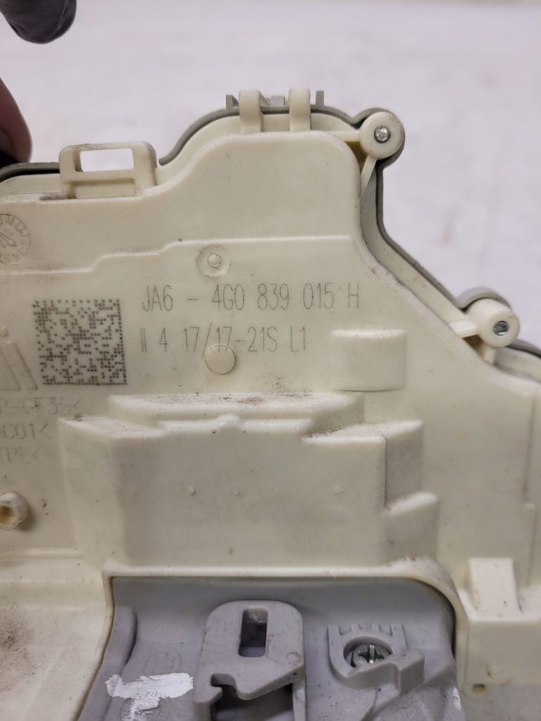 фото №5, Замок дверь левый задняя audi a4 b9 a5 f5 4g0839015h