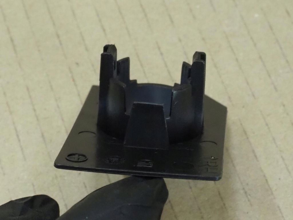 фото №11, Opel кронштейн датчика парковки opel 13477154 новый crossland