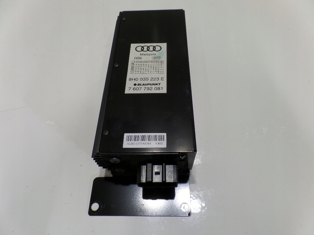 фото №1, Audi a4 b7 усилитель радио 8h0035223e