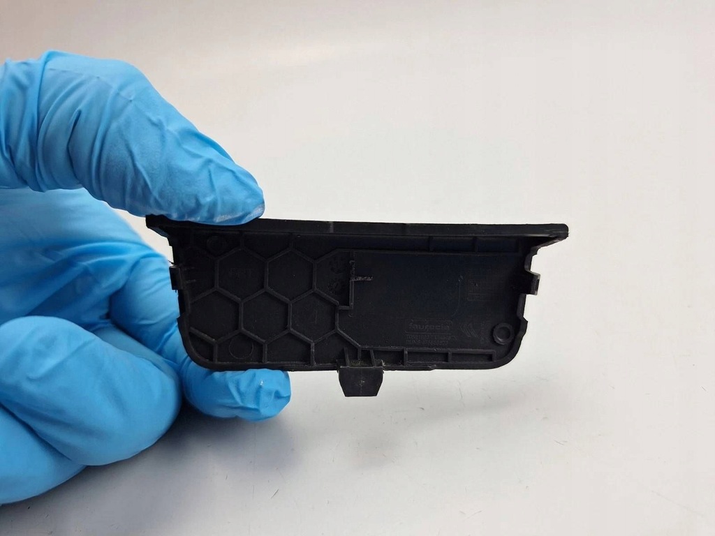 фото №5, Другая часть салона citroen c3 aircross 13498139