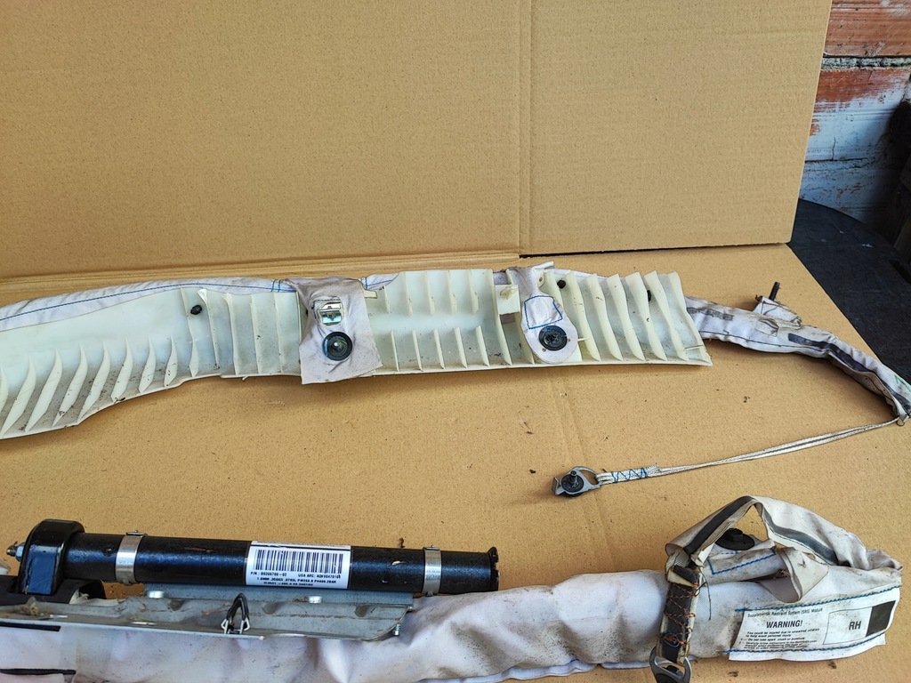 фото №16, Chrysler grand voyager iv шторка безопасности правая