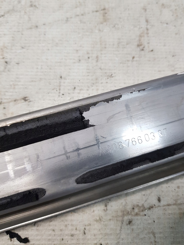 фото №10, Mercedes sprinter w 906 направляющая дверь a9067660137