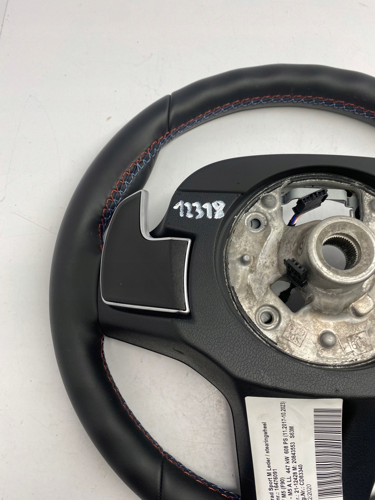 фото №11, Bmw m5 f90 воздуховод лепестки переключения m power