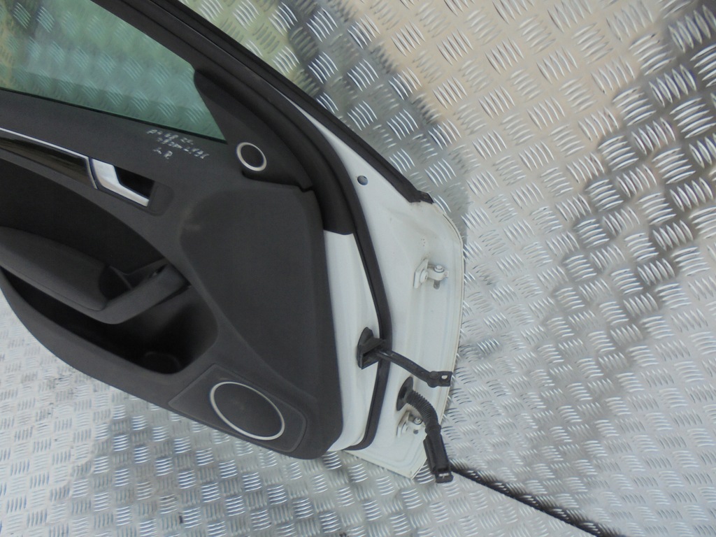 фото №8, 31. двері лівий перед audi a4 b8 ly9c