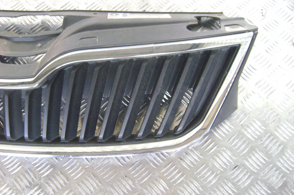 фото №3, Skoda rapid - решётка радиатора