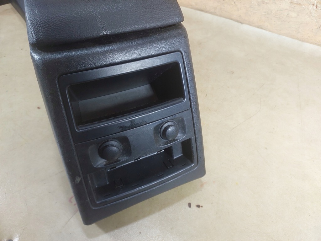 фото №8, Bmw e90 e91 подлокотник туннель средний