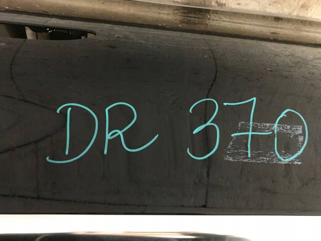 Mercedes eqe 295 v295 дверь левый задняя левая задние Оригинал