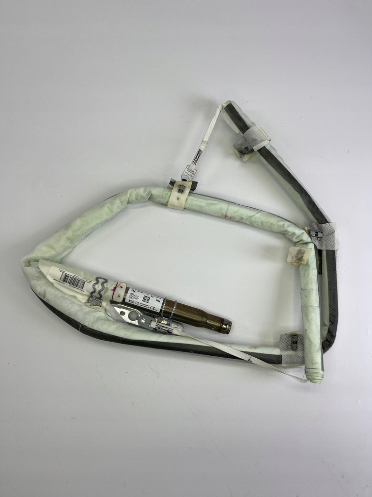 фото №1, Шторка безопасности правая bmw x1 f48 7352604