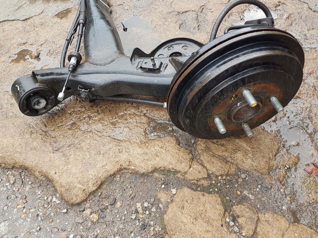 фото №4, Kia stonic балка задняя задняя oś комплектная 2017-