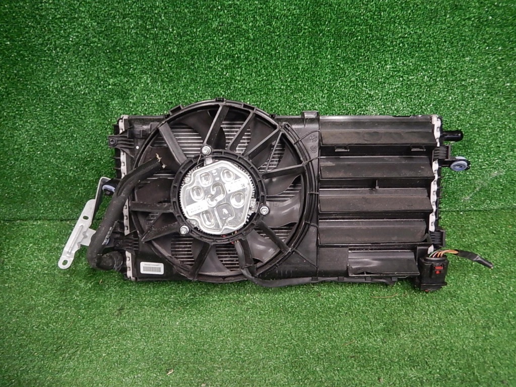 фото №1, Радіатор вентилятор porsche cayman 718 gts права