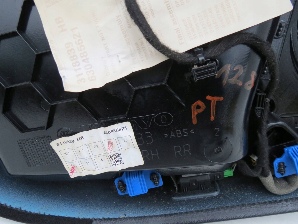 фото №15, Обшивка дверь p перед l/p задняя volvo s90 2.0 v90 31393165 31393164 31393232