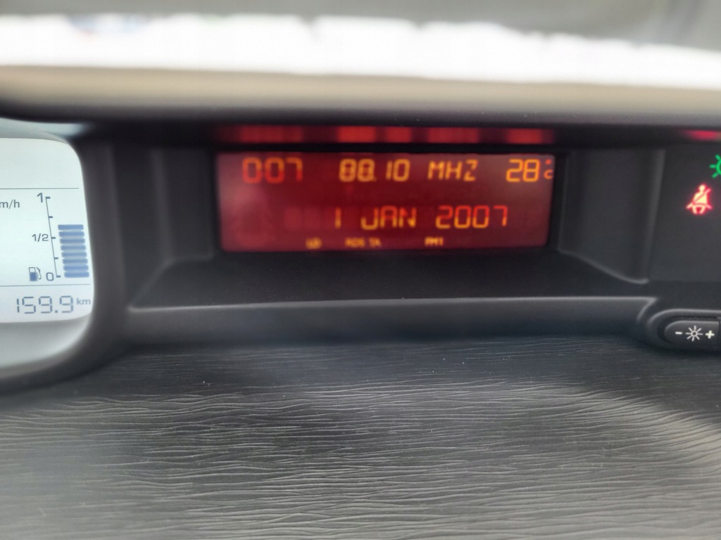 фото №8, Citroen c3 picasso 1.4 vti счетчик europa