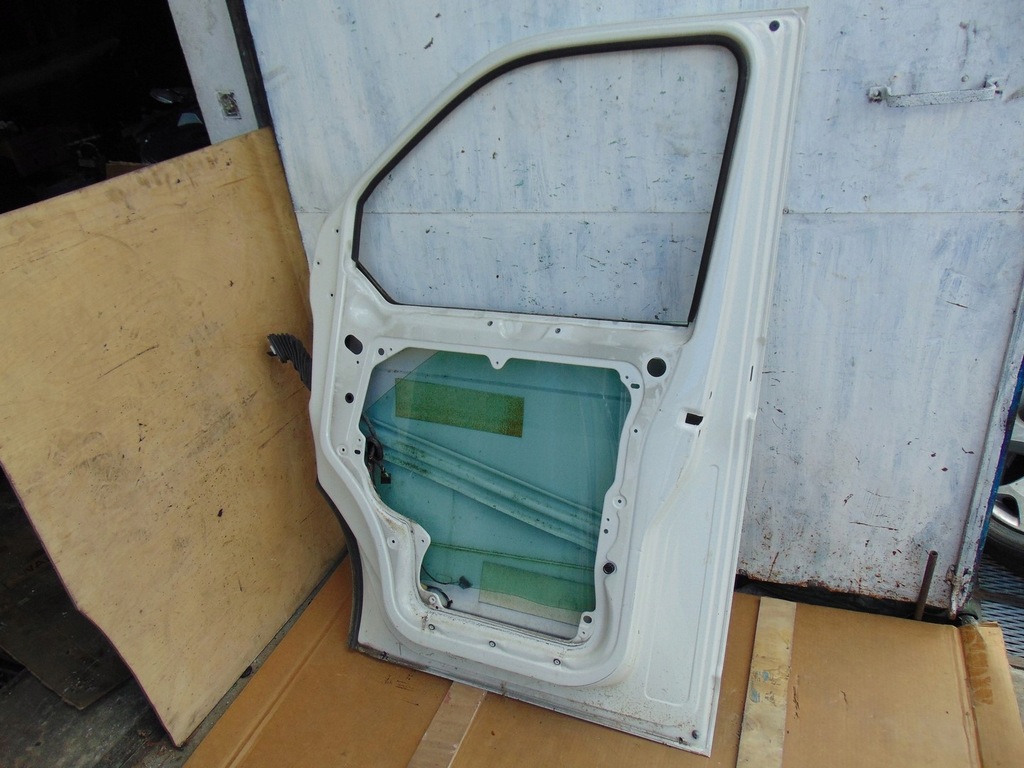 фото №14, Дверь правый перед vw transporter t5 белый