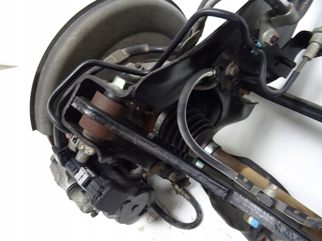 фото №7, Outlander iii 4x4 балка підвіска задня диференціал