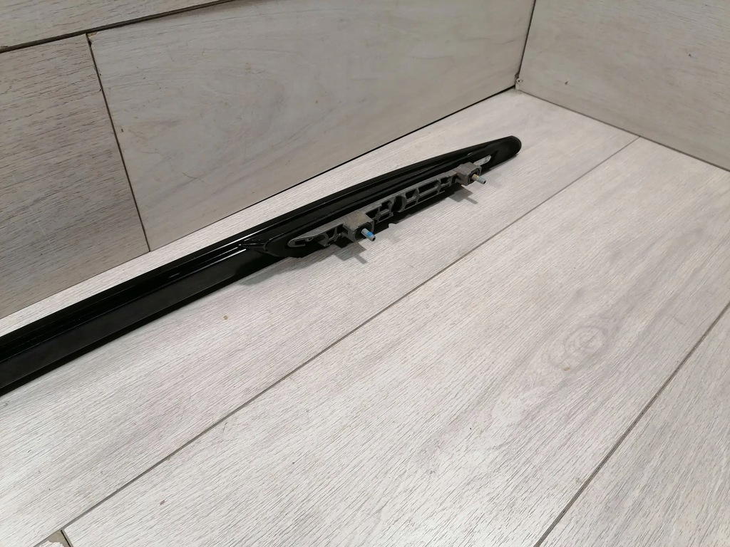 фото №6, Taycan рейлинг крышный левый 9j0860025