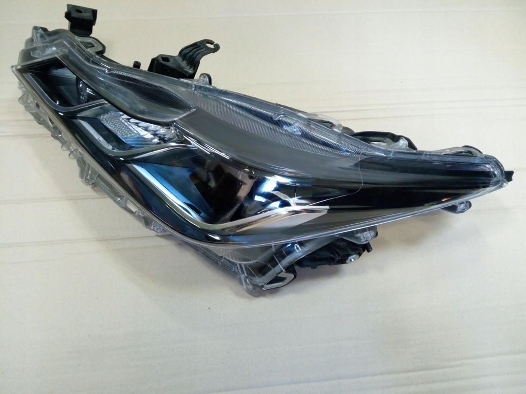 фото №1, Фара toyota corolla e21 oryg.