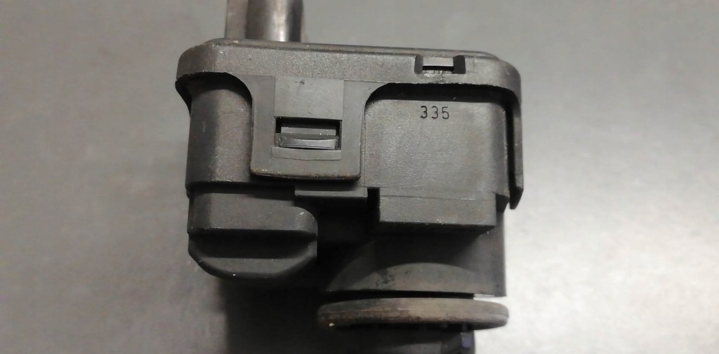 фото №6, Volvo v40 моторчик регулировки фара 00728232