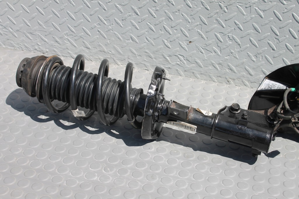 фото №8, Амортизаторна стійка поворотний кулак правий перед kia rio iv 1.0 t-gdi 17-23