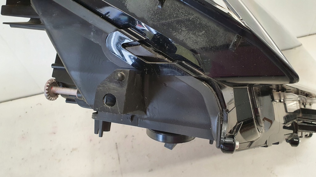 фото №10, Лампа перед правая lexus nx 300h full led org eu