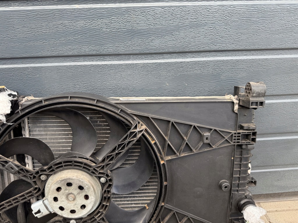 Opel meiva b 1.4 turbo радіатор вентилятор комплект Зі Шроту