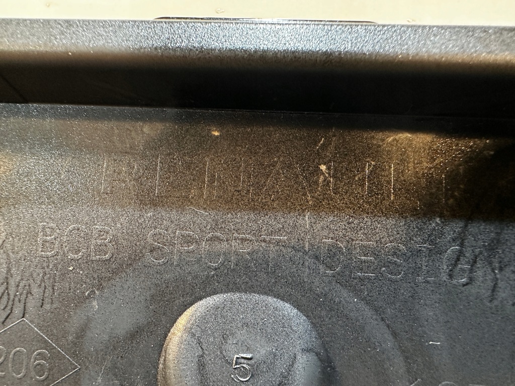 фото №11, Renault megane e-tech бампер задня дифузор спойлер задній 850b03191r