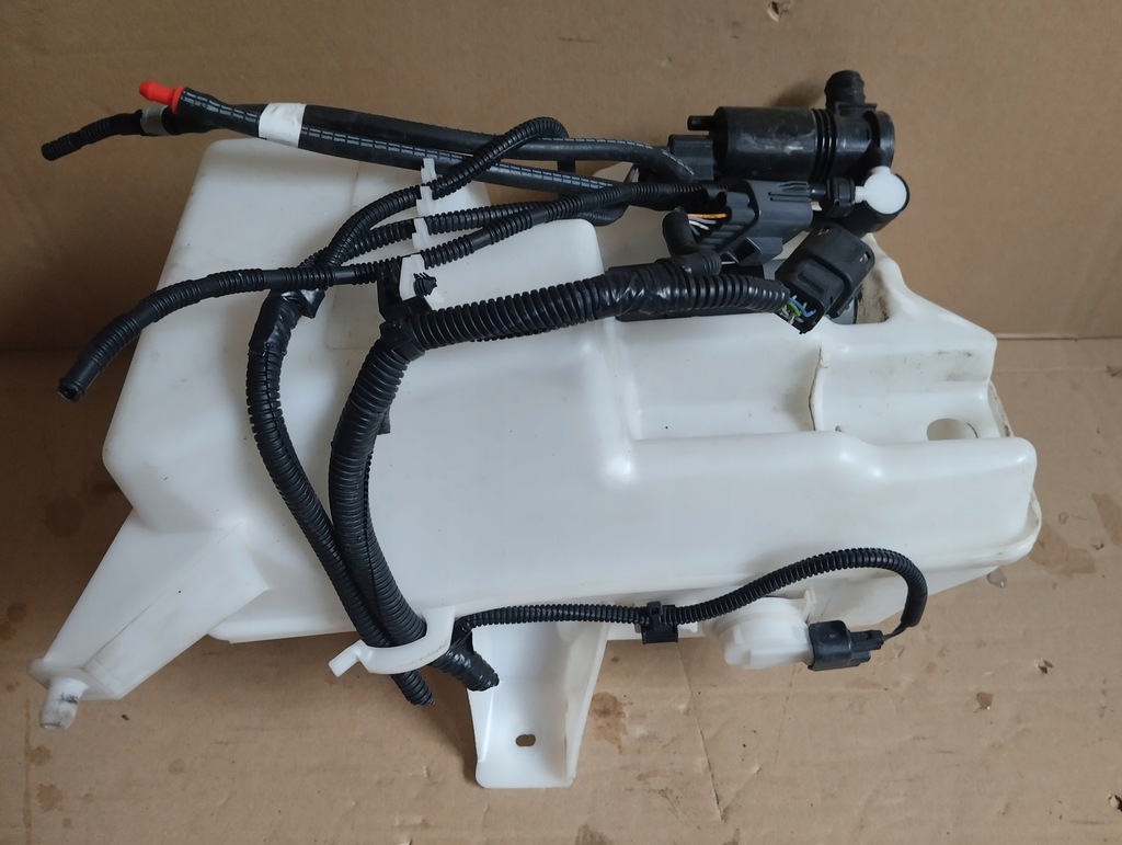 фото №5, Бачок омывателя volvo v40 ii 2 32237453