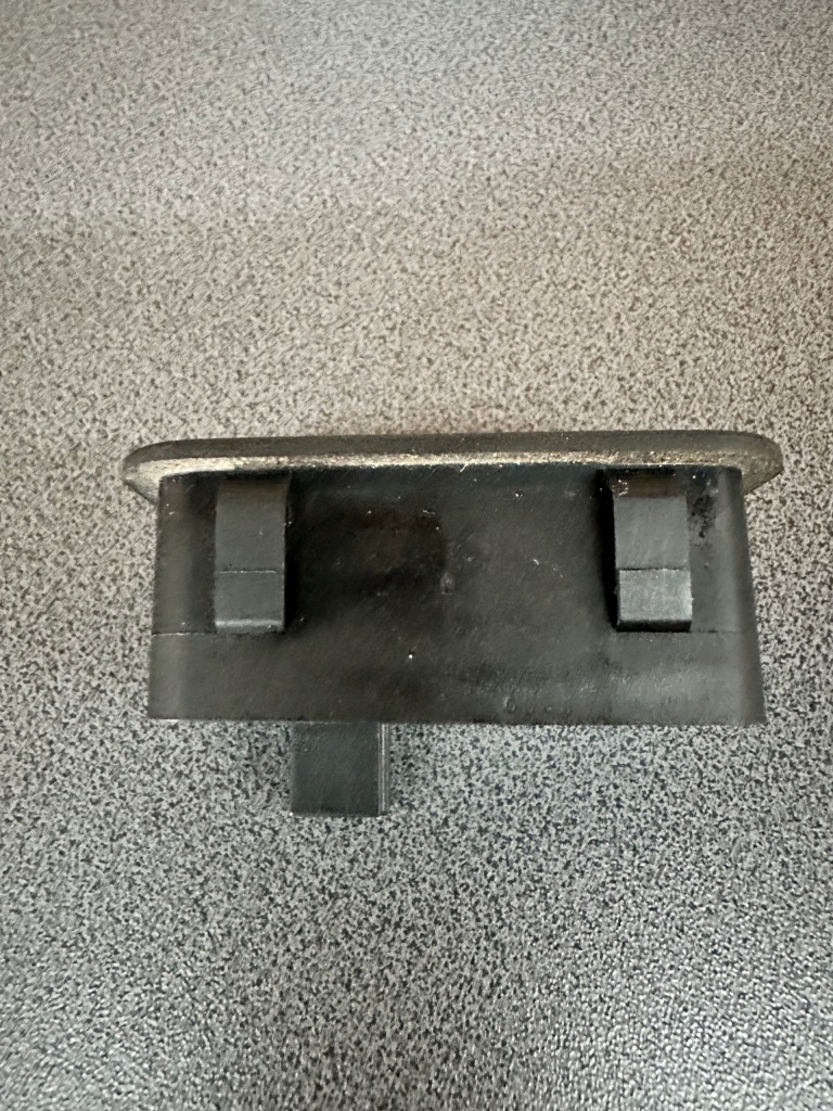 фото №4, Mercedes w211 a2118219251 кнопка крышки