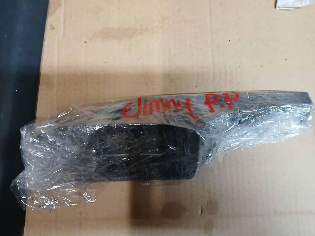 фото №5, Suzuki jimny кронштейн рейлинг правый перед