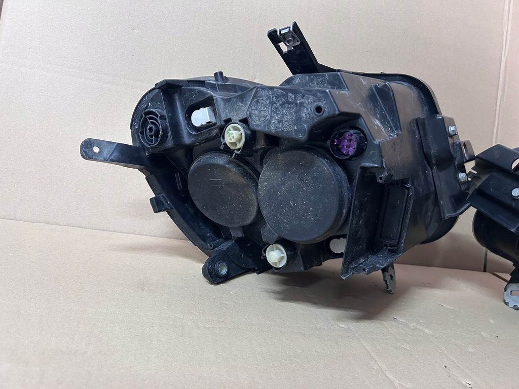 фото №15, Alfa romeo mito левая правая комплект лампы лампа 505278130 тёмные