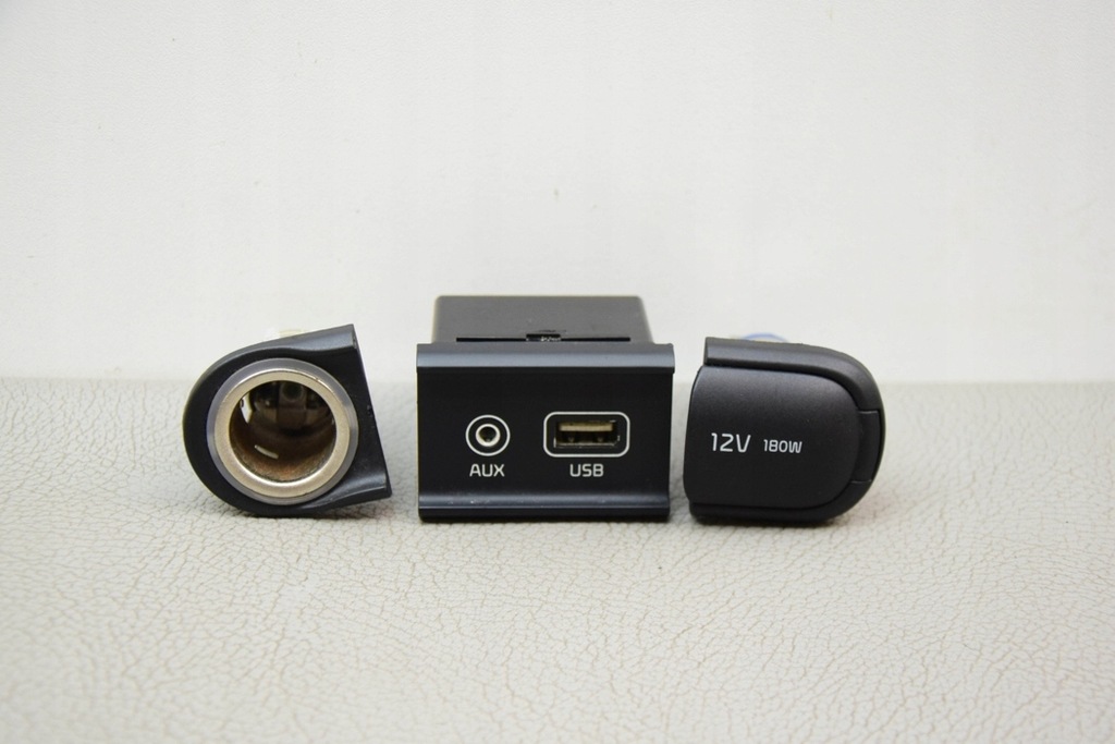 фото №7, Додаткові з'єднувач мультимедіа aux/usb kia optima 96120d4500 1.7l дизель