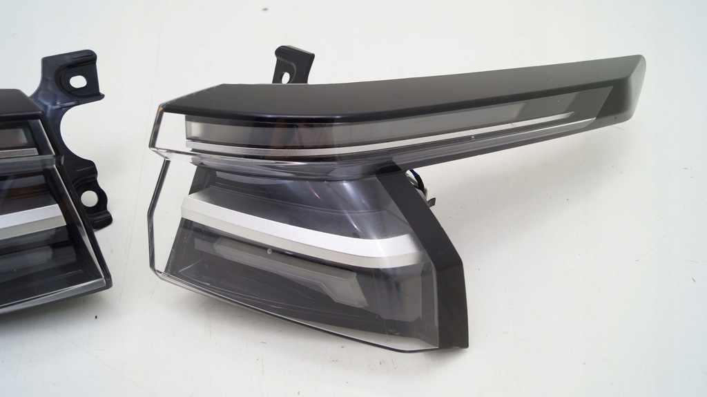 фото №1, Nissan qashqai iii j12 lift 24- задняя задняя правая лампа