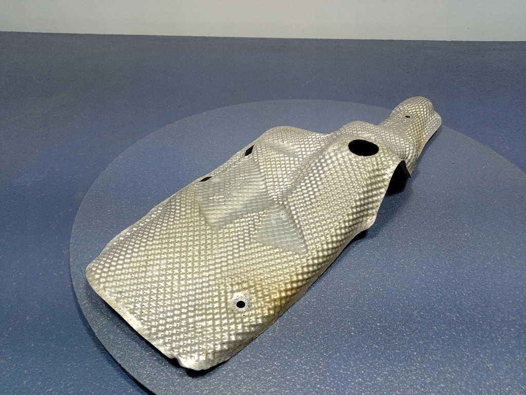 Porsche cayenne 3 9y накладка теплова відсік двигуна 100094240 в Україні