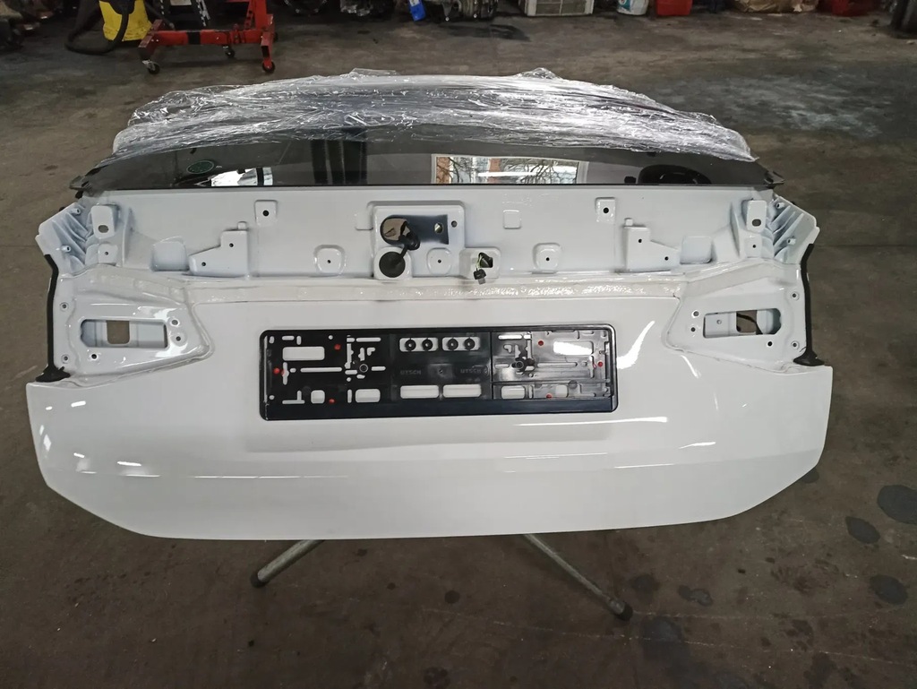 фото №1, Крышка багажника багажника bmw 6 g32 a300