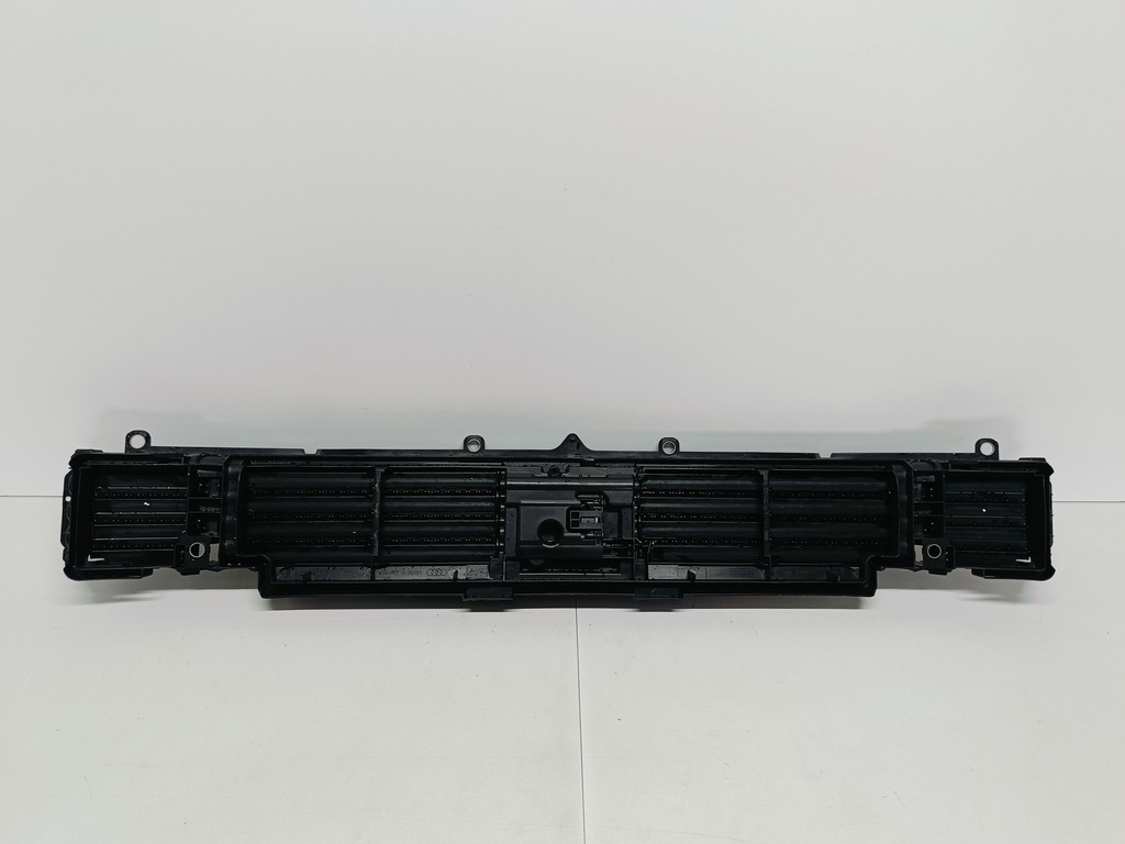 фото №10, Audi q6 e-tron 85h 24- повітропровід впуск повітря шторка жалюзі 85h121219e