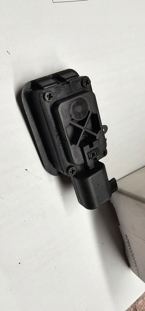 фото №3, Мікровимикач кришки land rover range evogue discovery