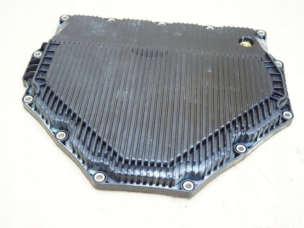 фото №9, Porsche boxster cayman 982 718 поддон масла фильтр