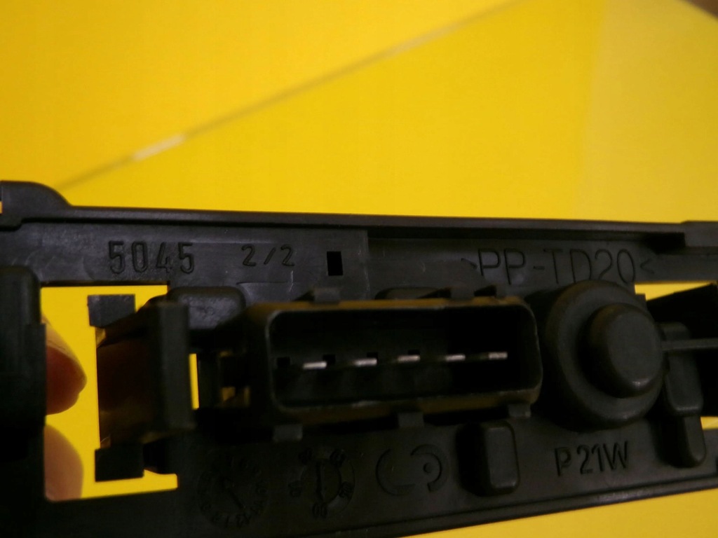 фото №5, Вкладыш лампы левый задняя peugeot 306 nr572