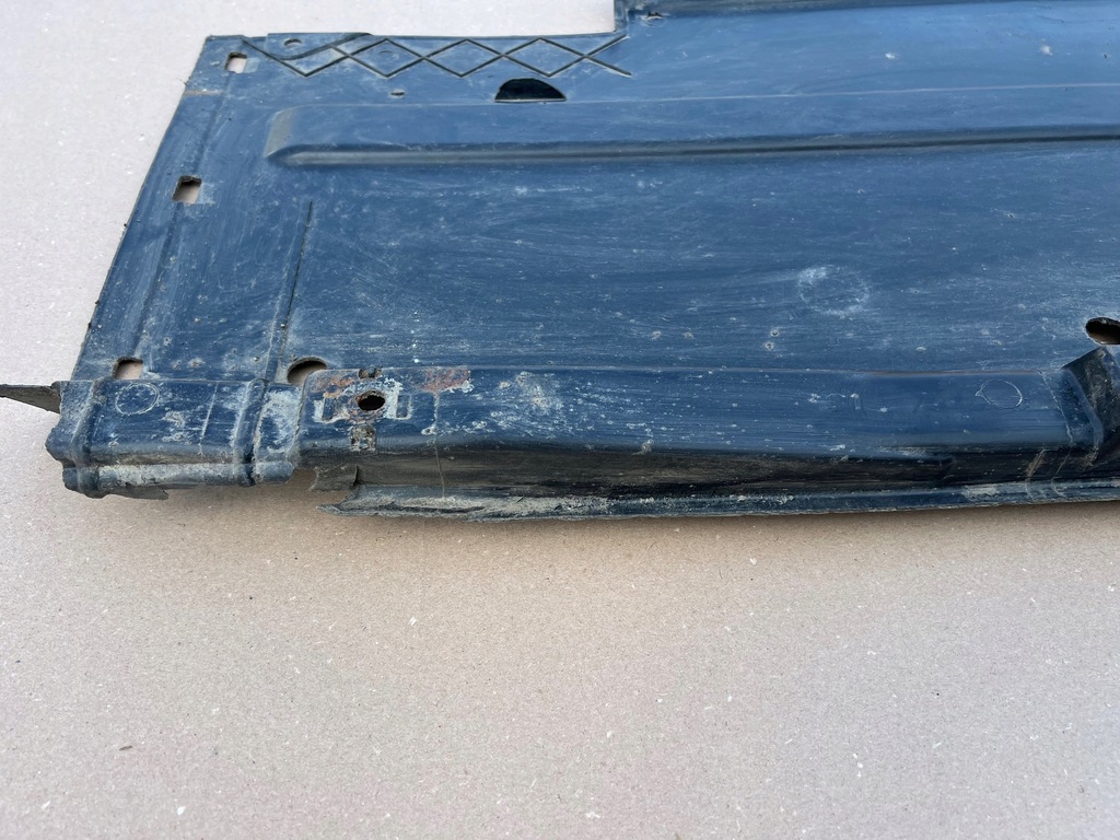 фото №11, Audi a4 b8 lift allroad захист плита підлога підвіска ліва 8k9825207