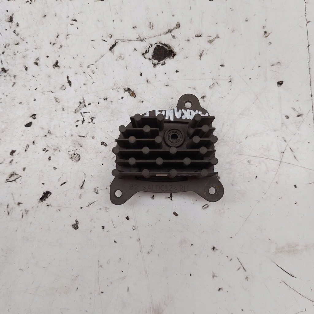 фото №9, Renault arkana преобразователь + лампочка led do światłowodu правой лампы