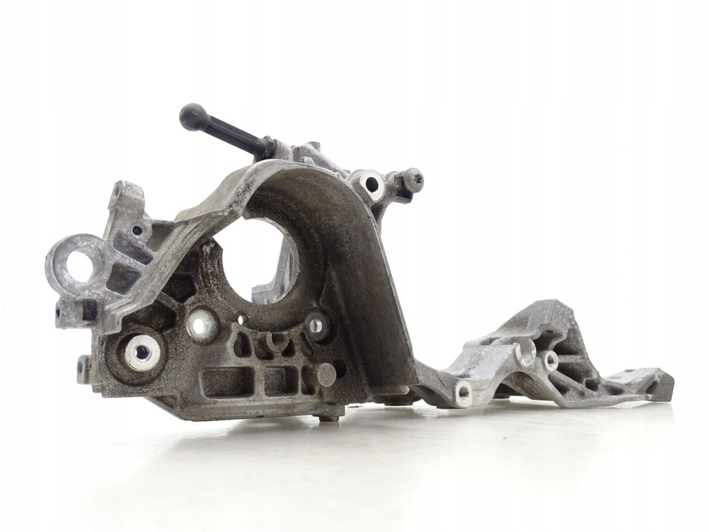 Купить Кронштейн генератора audi a4 b9 8w 2.0 tdi det deta 04l903143b