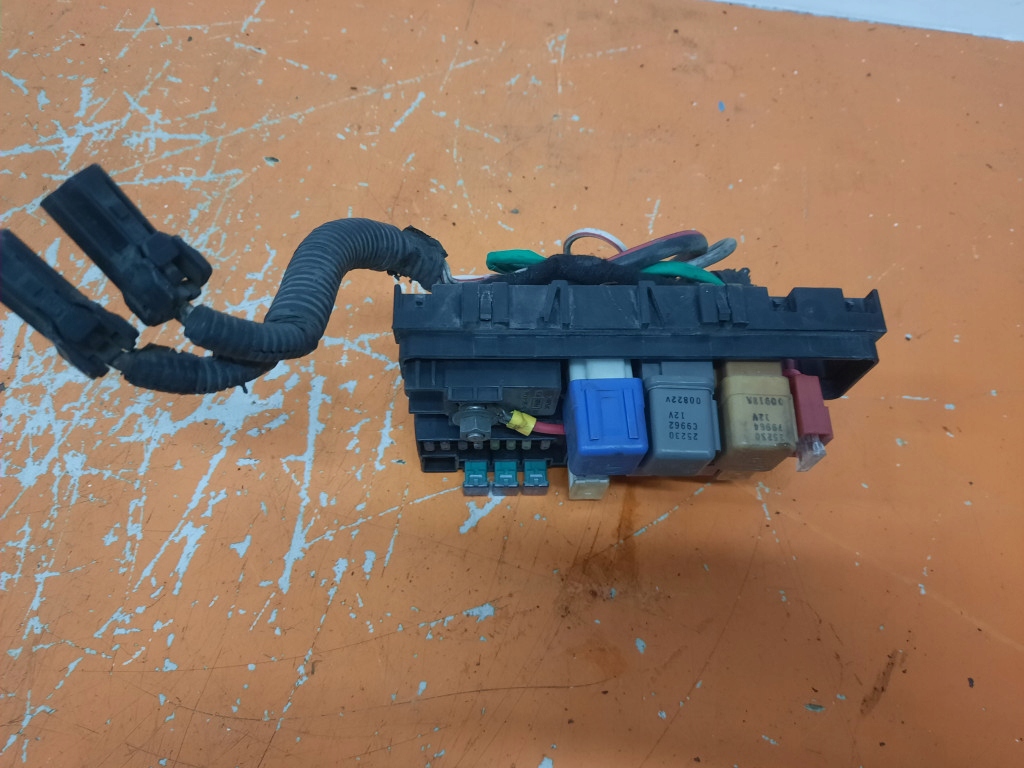 фото №7, Nissan pathfinder ii r50 99-04 коробка запобіжників 243824w000 vq35de