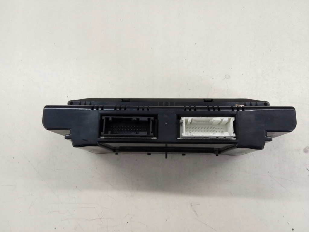 фото №8, Ford c-max mk1 focus mk2 04-07r- панель climatronic