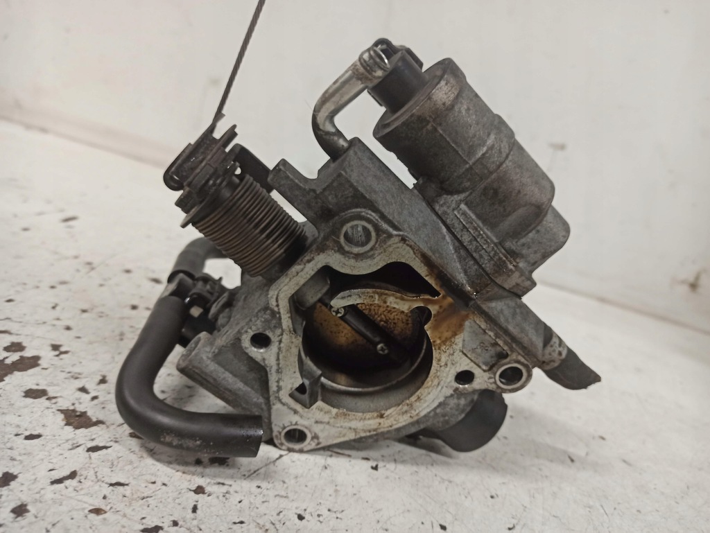 фото №10, Mazda 3 bk 1.6 citd hb дроссельная заслонка 136200-2731