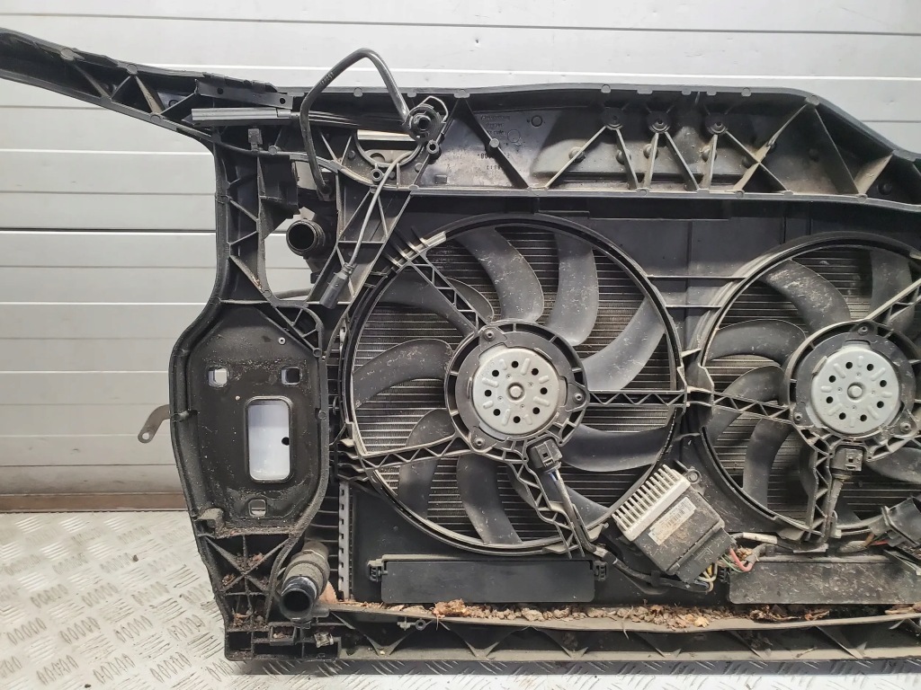 Audi q5 2.0 benzin 162kw 8t0260401d набір радіатор води oem Ціна