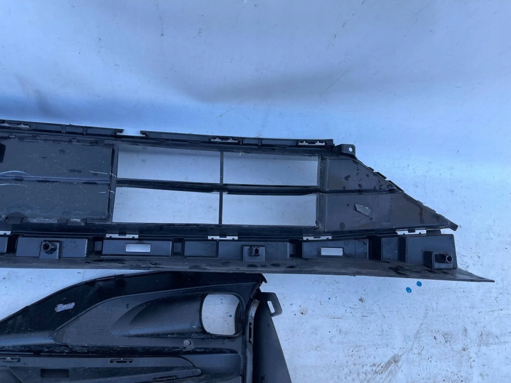 Решётка ford kuga mk3 st-line бампер перед противотуманная фара заглушка Цена