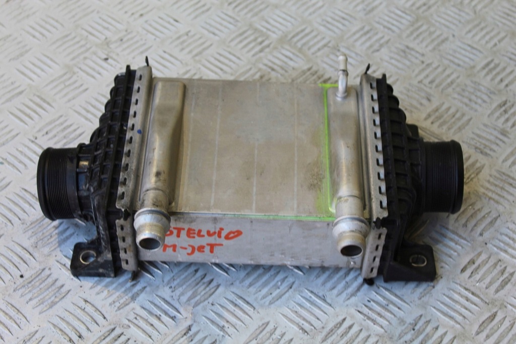 фото №1, Радиатор интеркулер stelvio