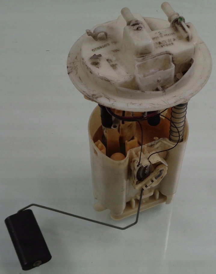 Купити Peugeot 607 00 r 3.0 v6 насос пального поплавок