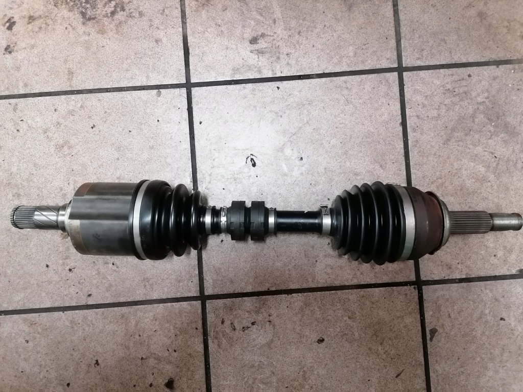 фото №1, Привідний вал nissan xtrail t32 1.6 tdci ліва механічна коробка передач 4x4