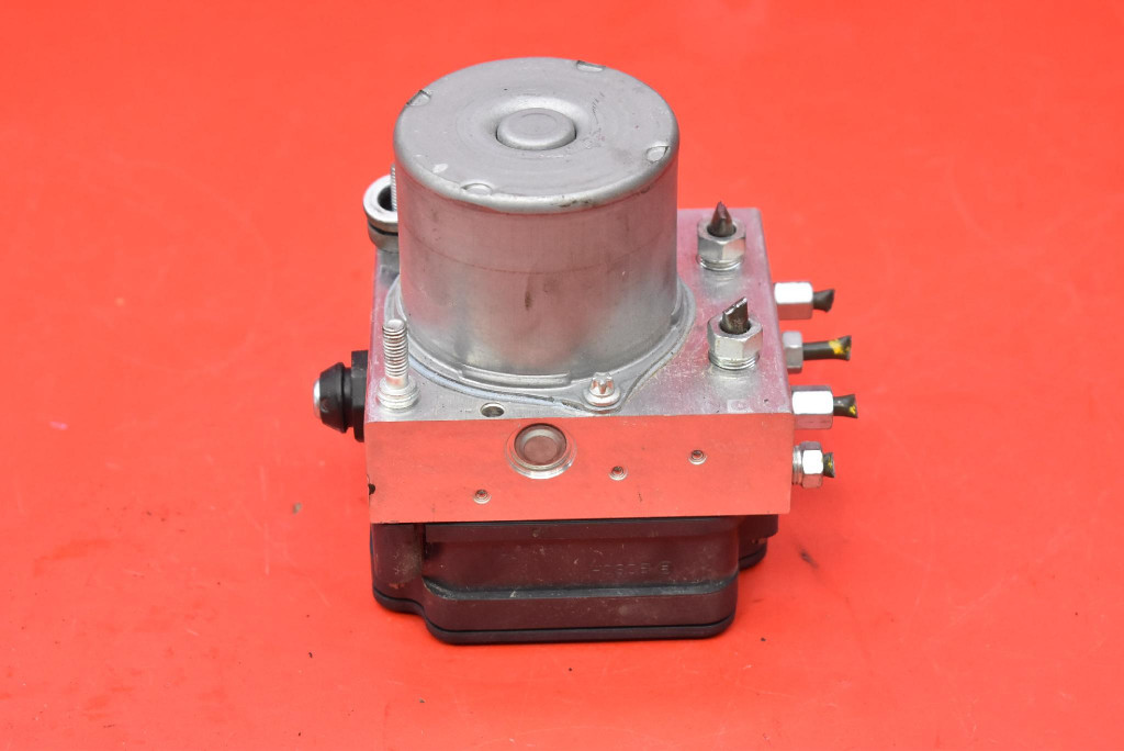 фото №4, Насос abs nd5p437a0 mazda mx5 mx-5 4 iv nd 2.0 skyactiv lift 15-21