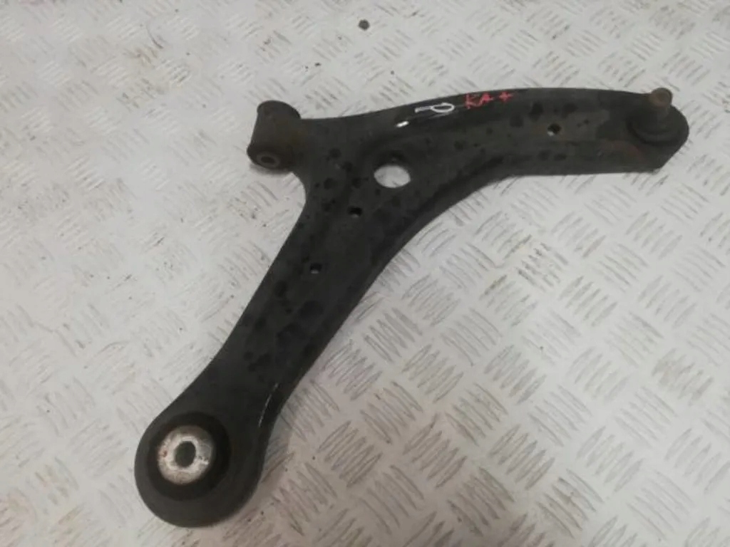 фото №1, Ford ka + plus рычаг правый